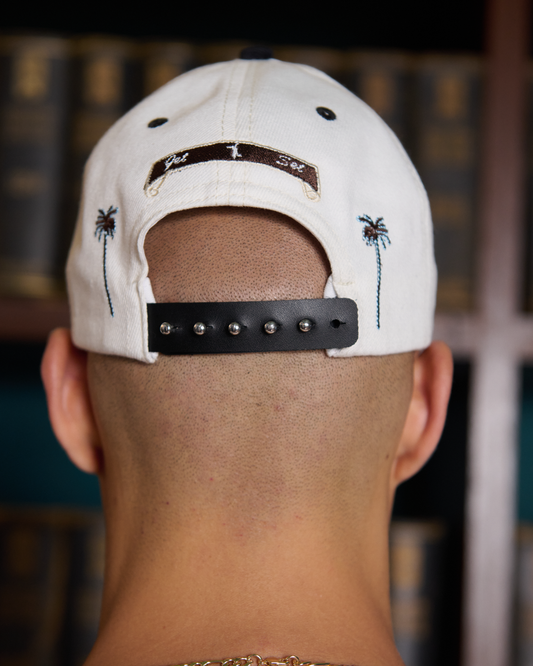GORRA Y OUT BEACH CLUB