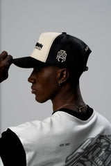 GORRA AP CROWN RA CREMA NEGRA