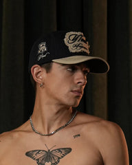 GORRA Y/OUT SELF